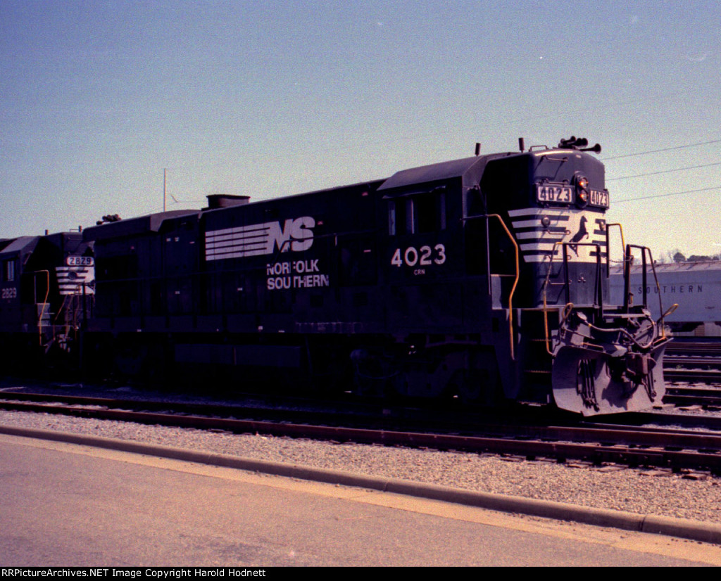 NS 4023